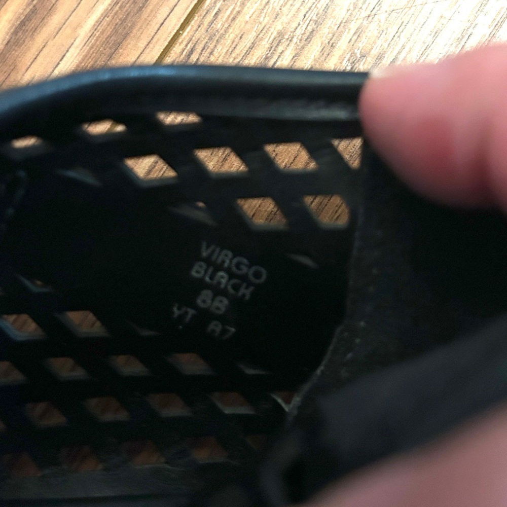 Earthies Black Virgo Peep Toe Booties - Picture 9 of 9